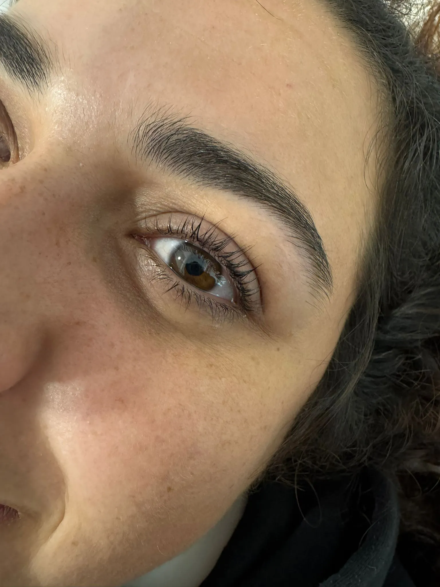 Diseño y laminado de cejas en Anails, Burgos · trabajo 3